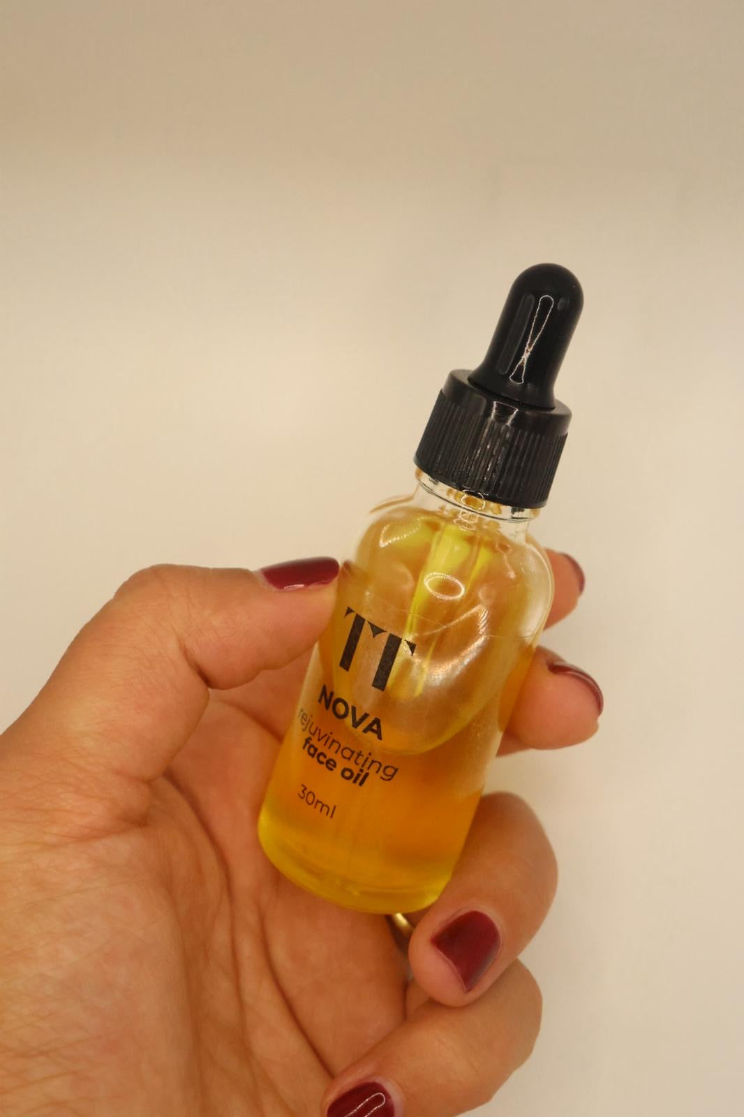 NOVA-REJUVENATING FACE OIL