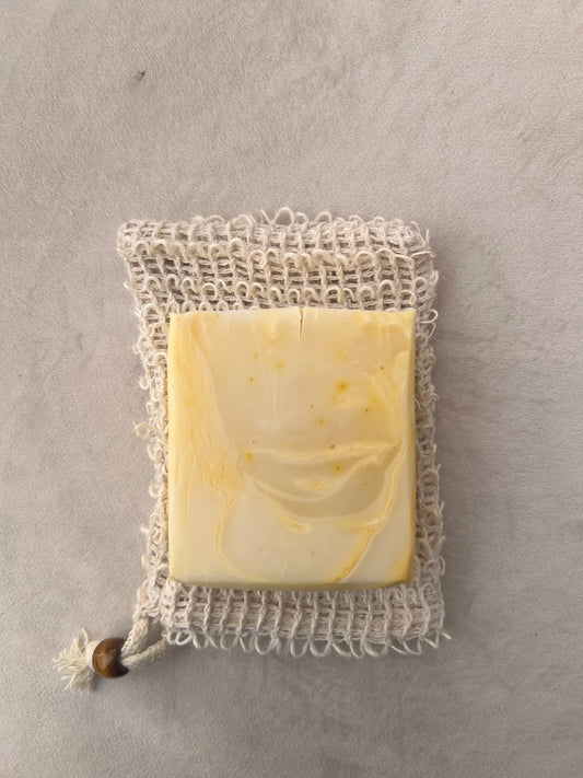 GOLDEN GLOW TALLOW SOAP BAR WITH LEMON, SAFFRON, CARROT AND ZINC.